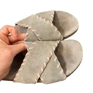 Musse & Cloud Leather Slides Gray Stitched Crossover Strap Slip On Sandals 8